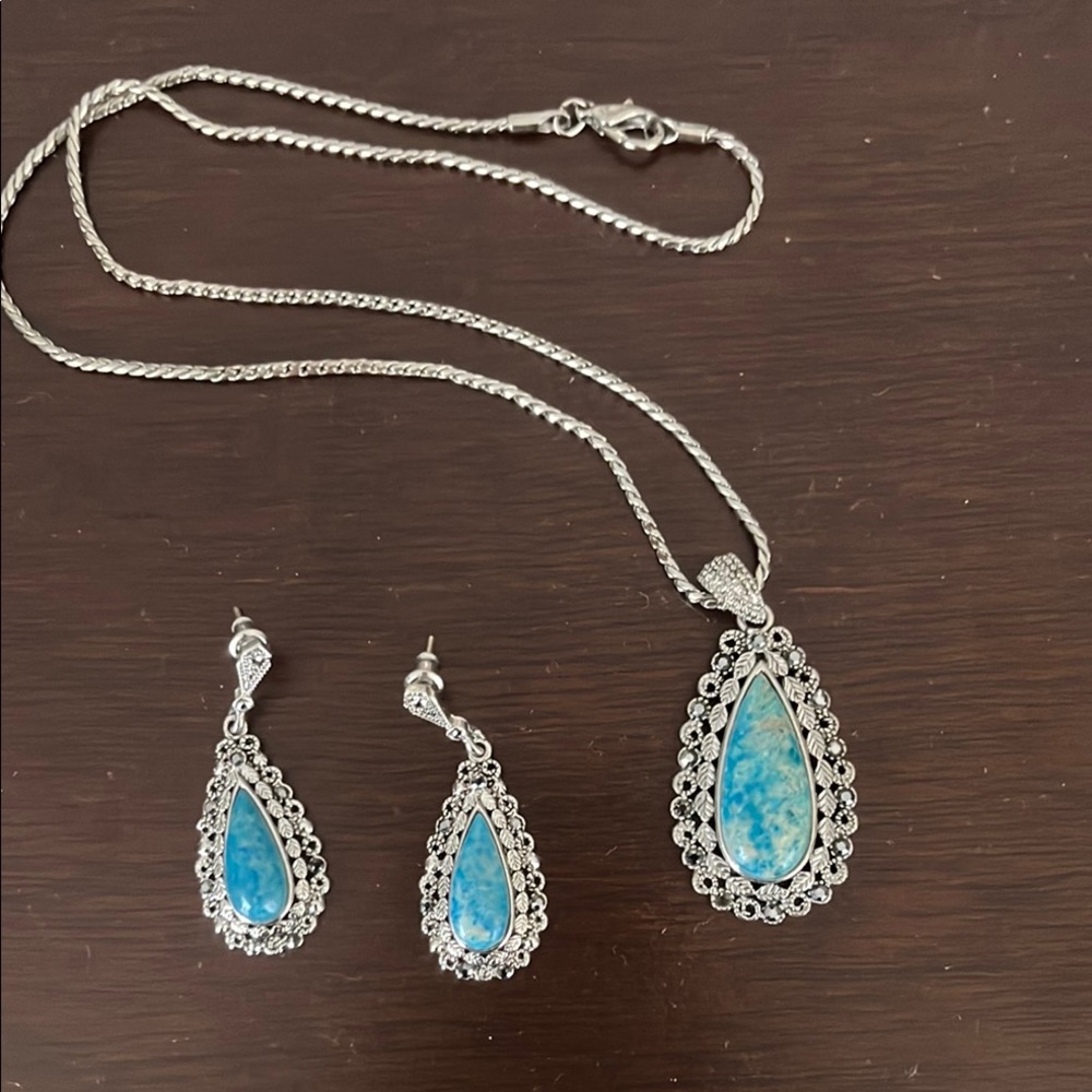 Turquoise Teardrop Silver Set